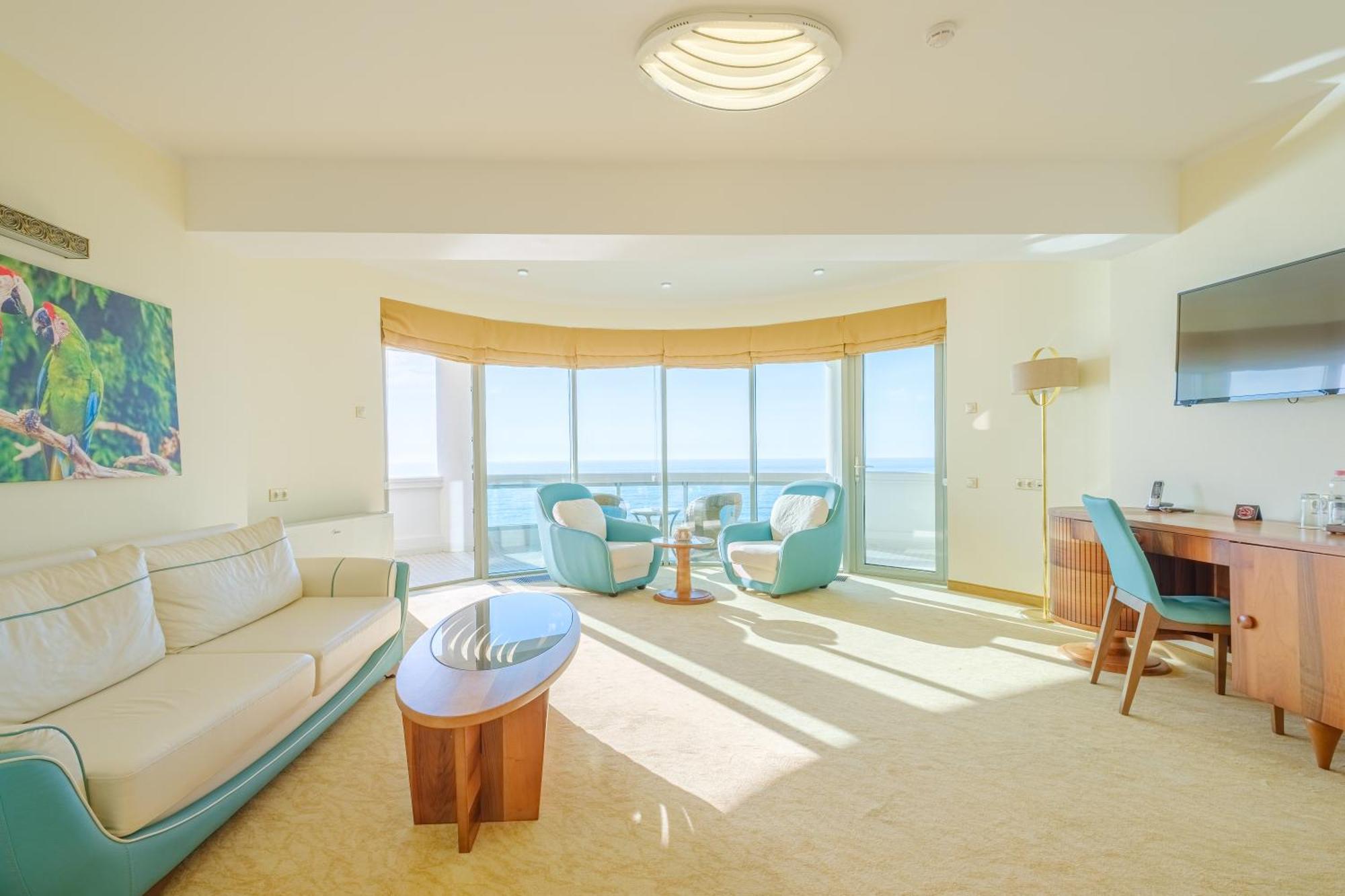 Castello Mare All Inclusive Resort Batumi Ngoại thất bức ảnh