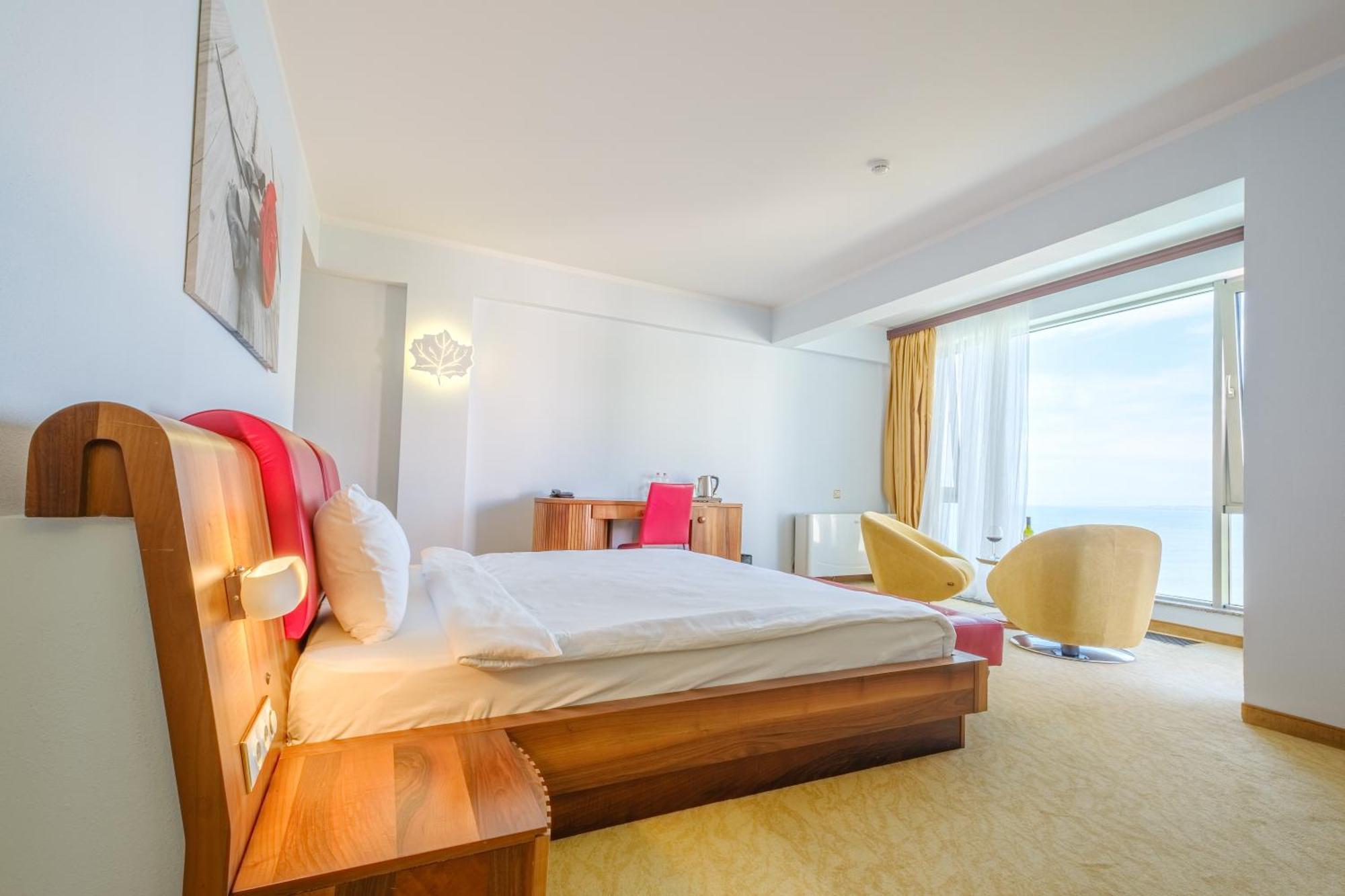 Castello Mare All Inclusive Resort Batumi Ngoại thất bức ảnh