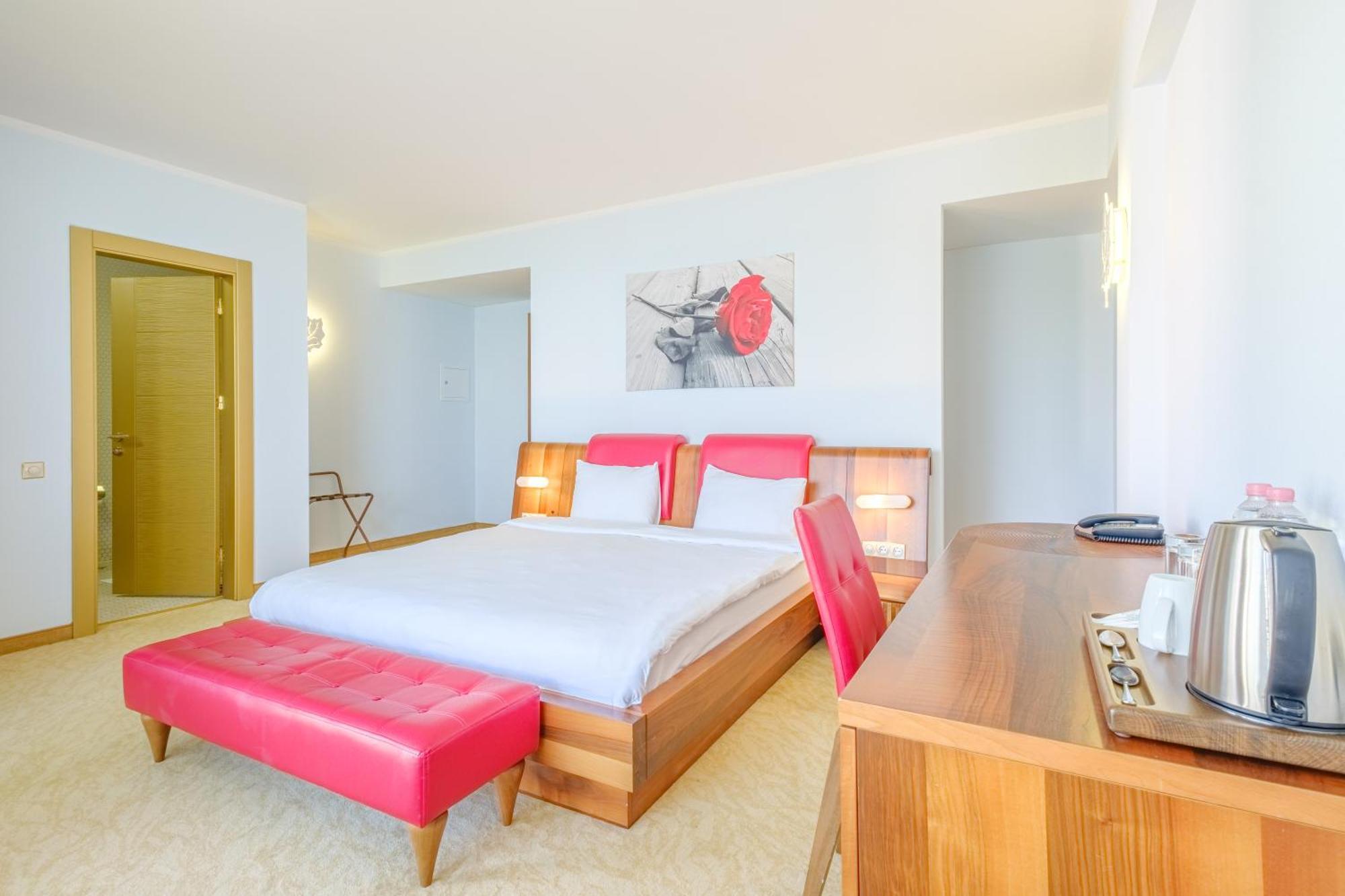 Castello Mare All Inclusive Resort Batumi Ngoại thất bức ảnh
