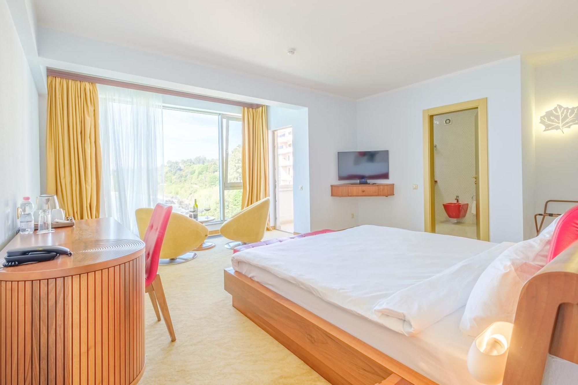 Castello Mare All Inclusive Resort Batumi Ngoại thất bức ảnh